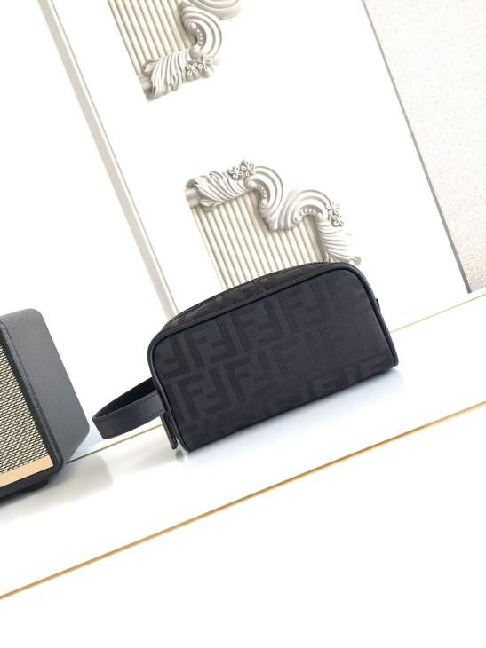 Picture of Fendi Mens Bags _SKUfw237522787fw